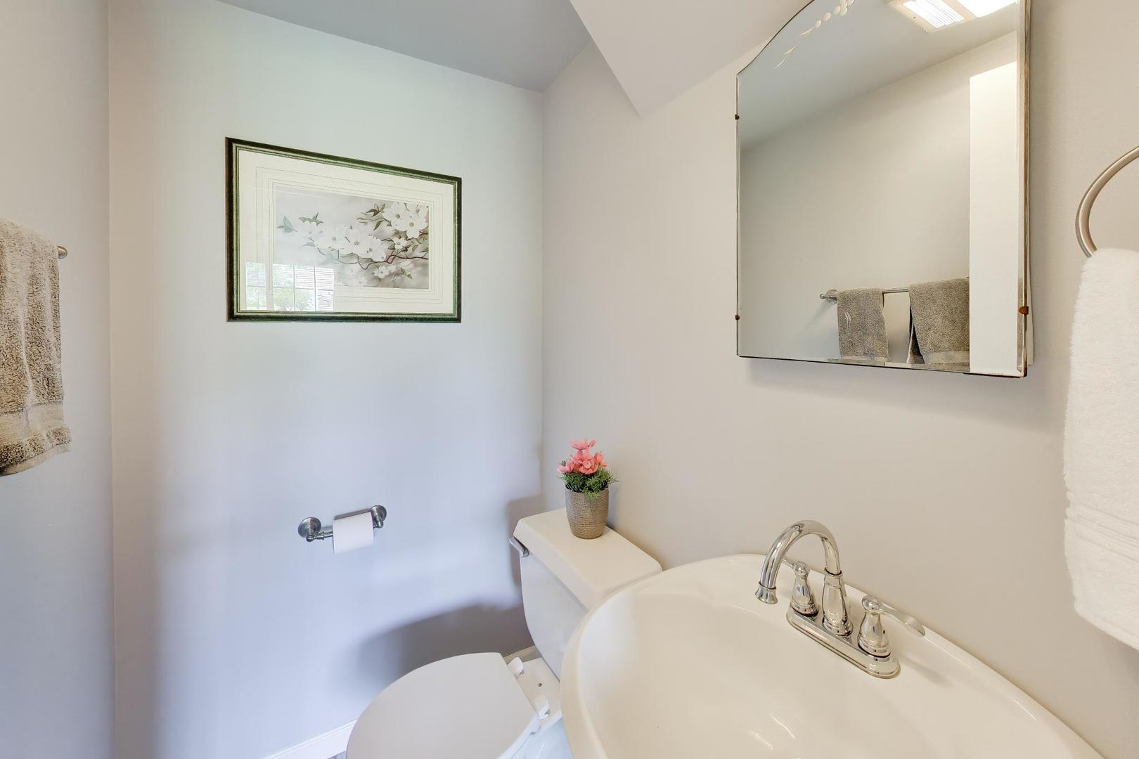 1115 Pfingsten Road Property Photo 10