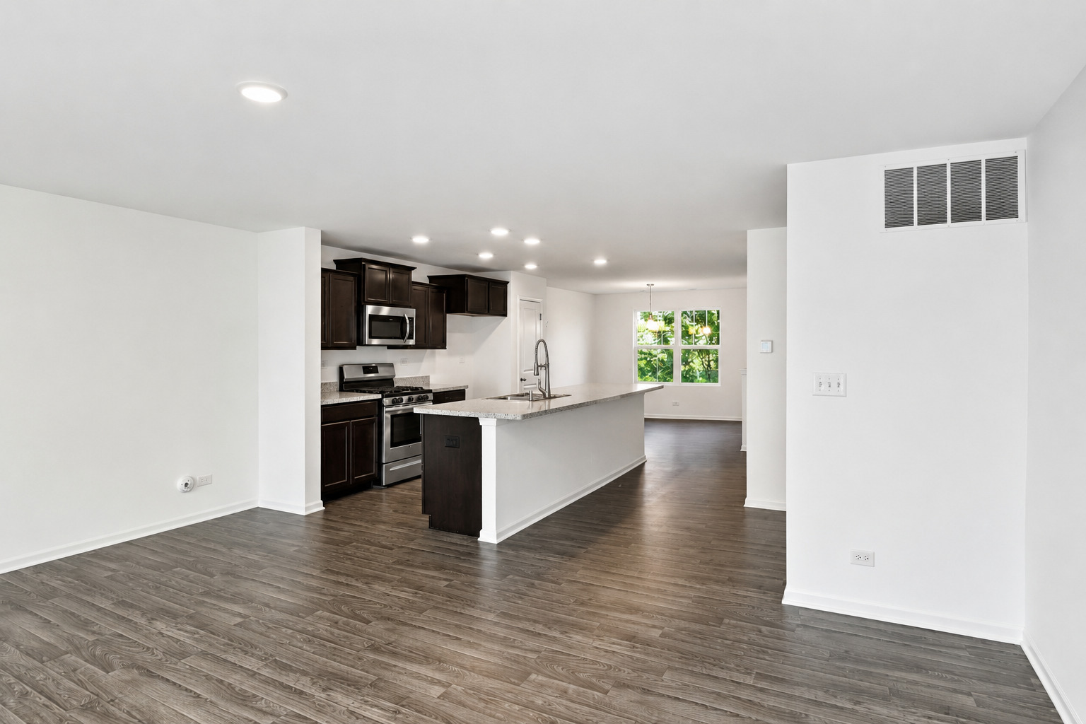 152 Goldenrod Drive Property Photo 10