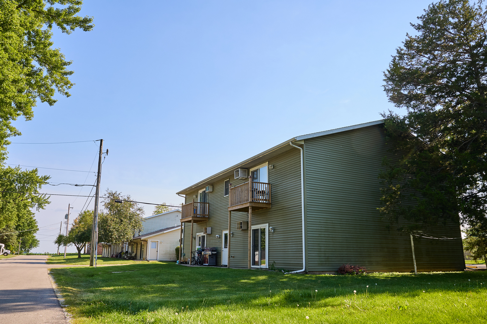 106 108 S 3rd Avenue Property Photo 10