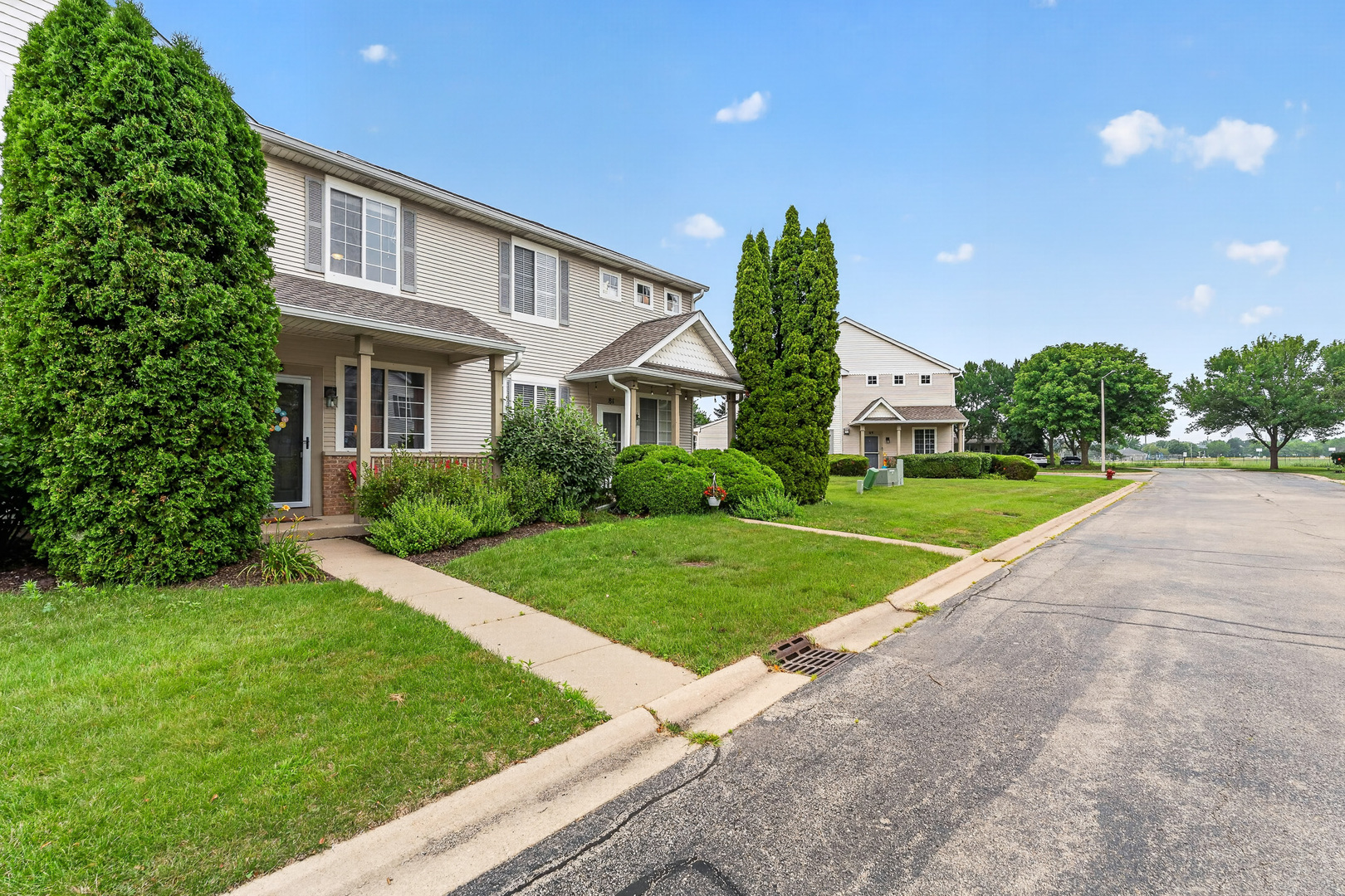83 Strawflower Court Property Photo 23