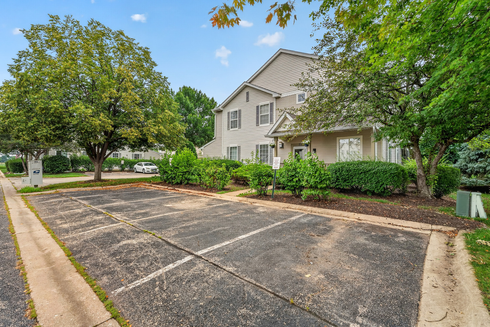 83 Strawflower Court Property Photo 25