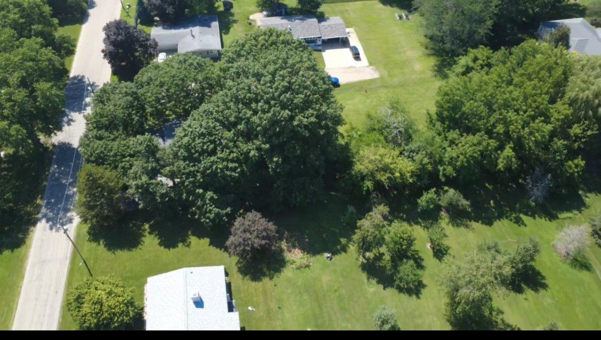 915 Sunset Drive Property Photo 6