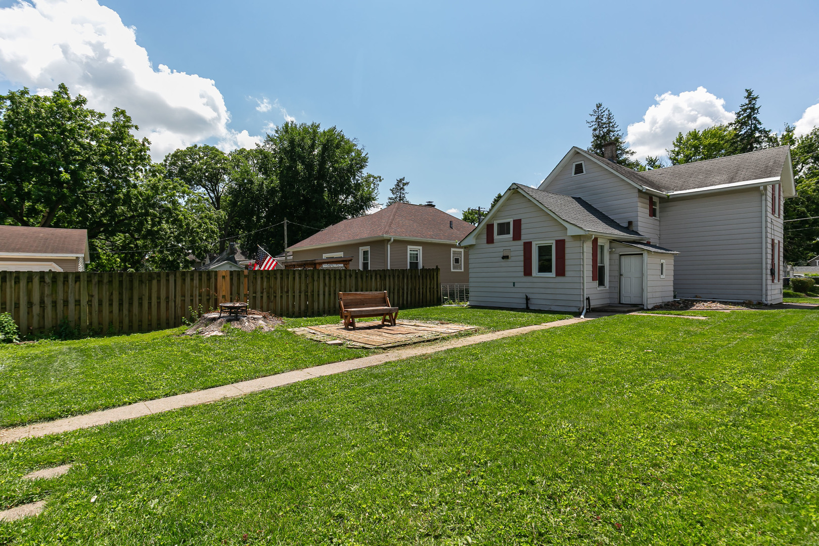2320 18th Street A Property Photo 4