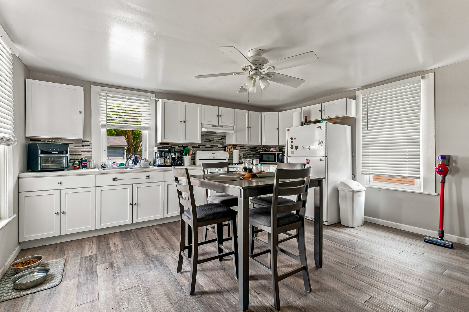 2320 18th Street A Property Photo 18