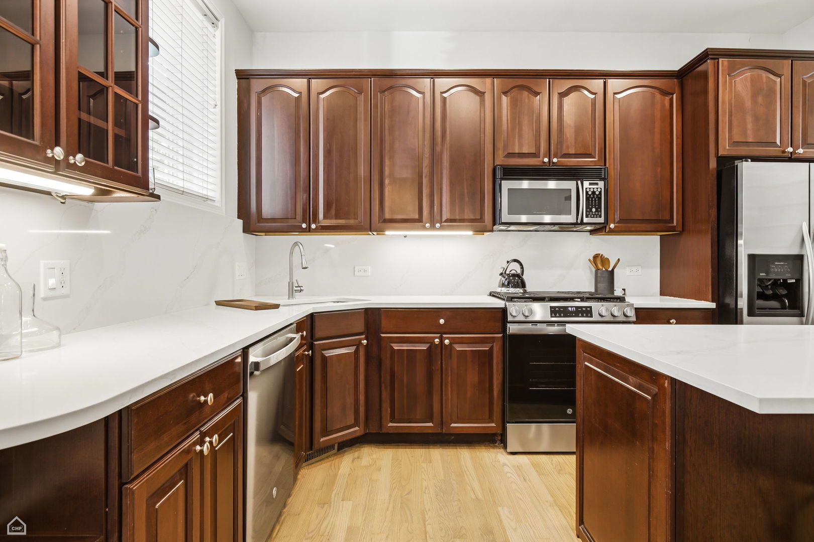 1417 N Bosworth Avenue 1 Property Photo 10