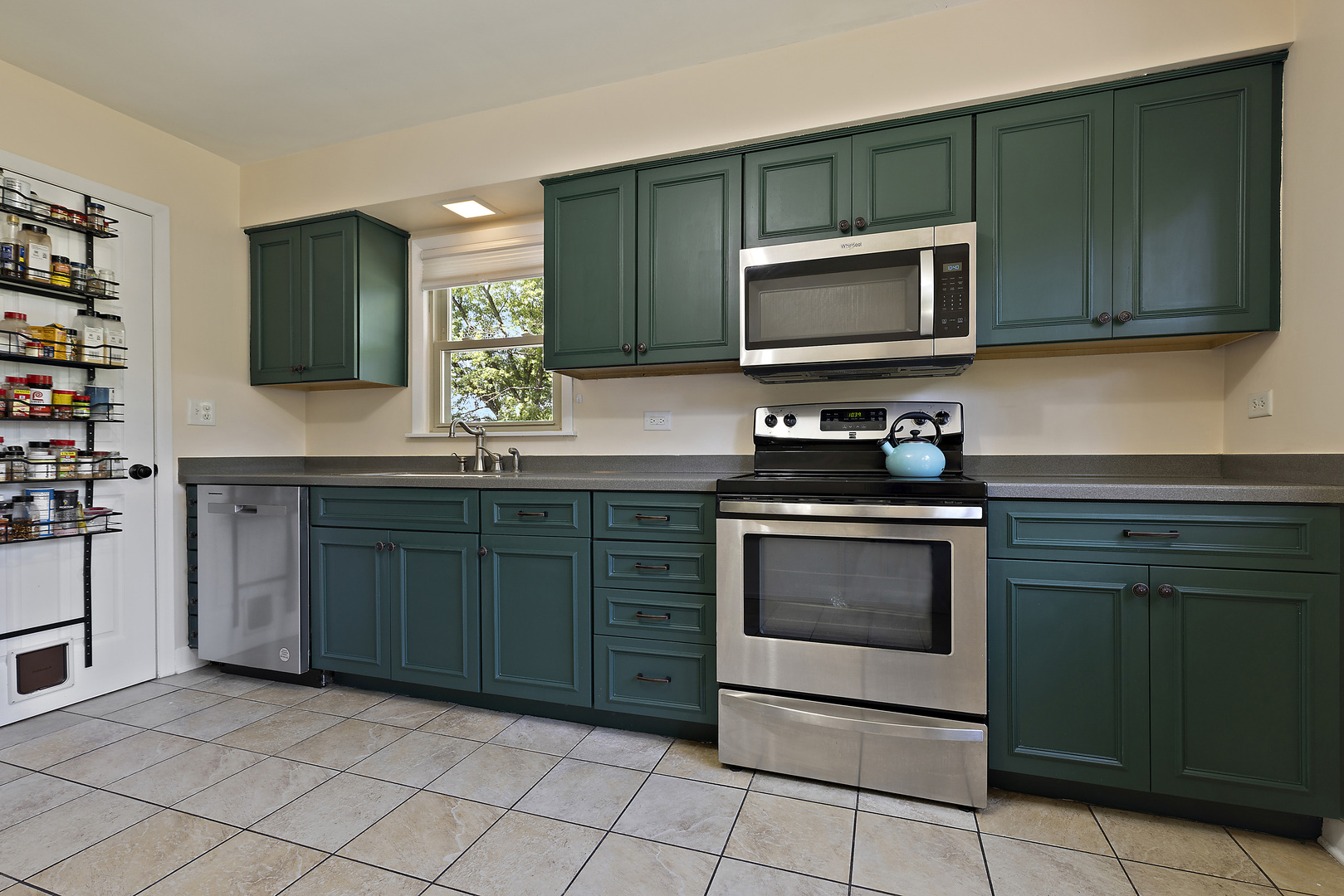 110 Cheri Lane Property Photo 3
