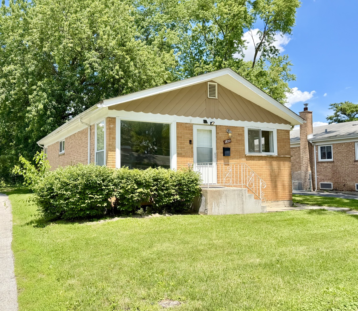1820 169th Street Property Photo 2