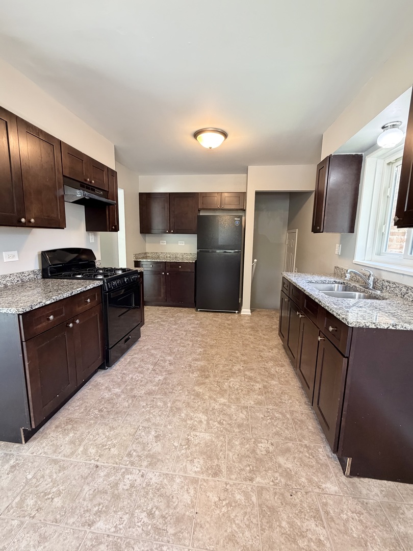 1820 169th Street Property Photo 12