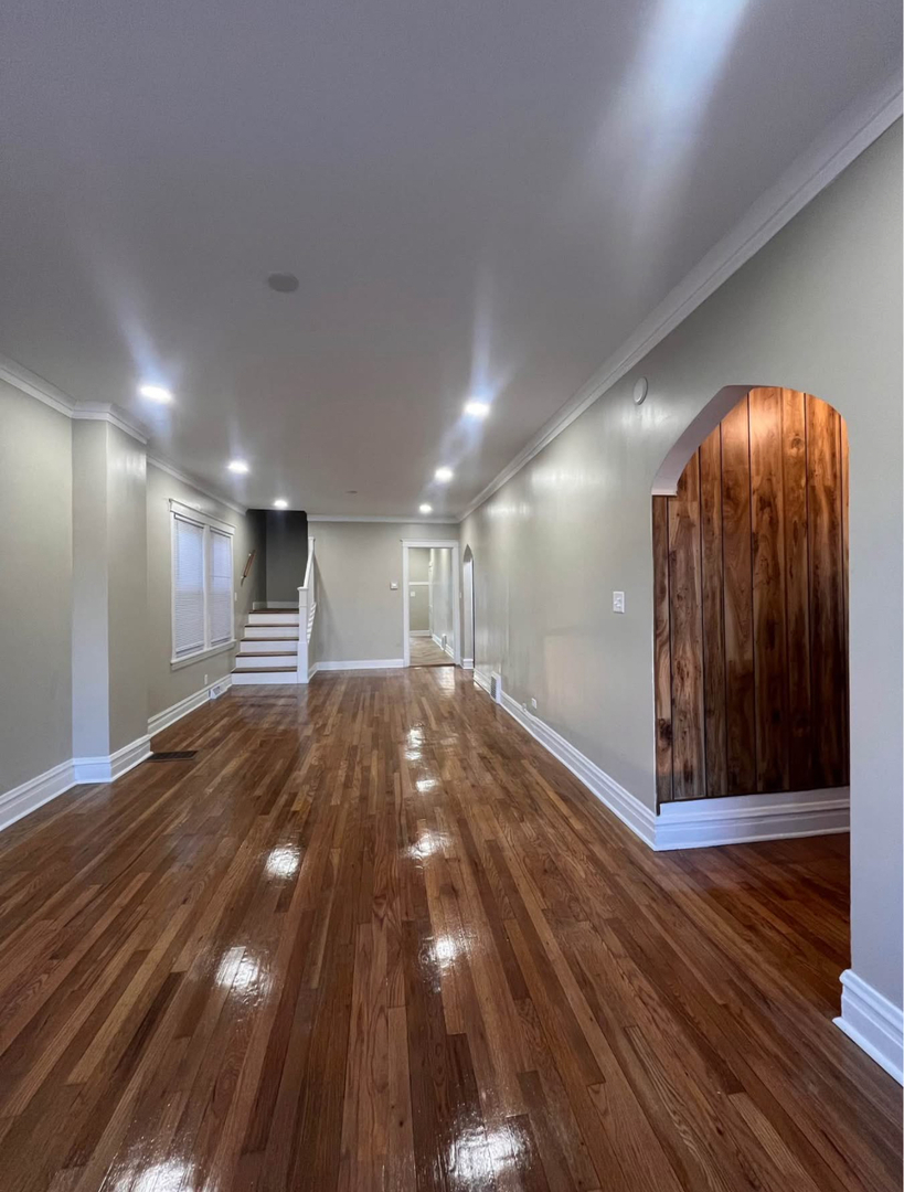 6606 S Richmond Street Property Photo 4
