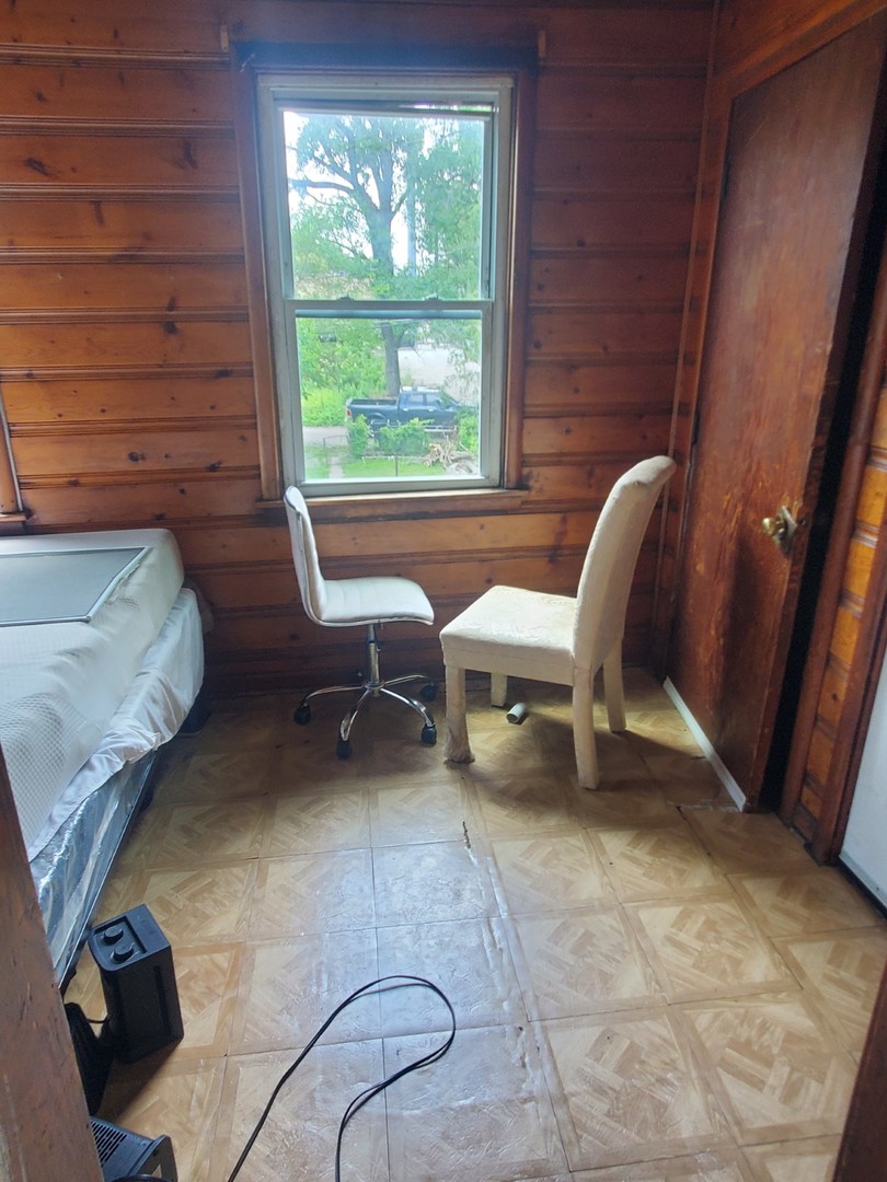 10240 S Indiana Avenue Property Photo 14