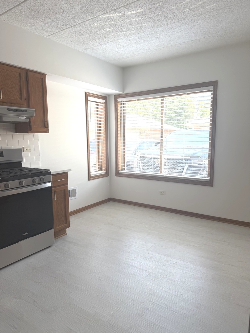 9424 S 77th Court 1c Property Photo 16