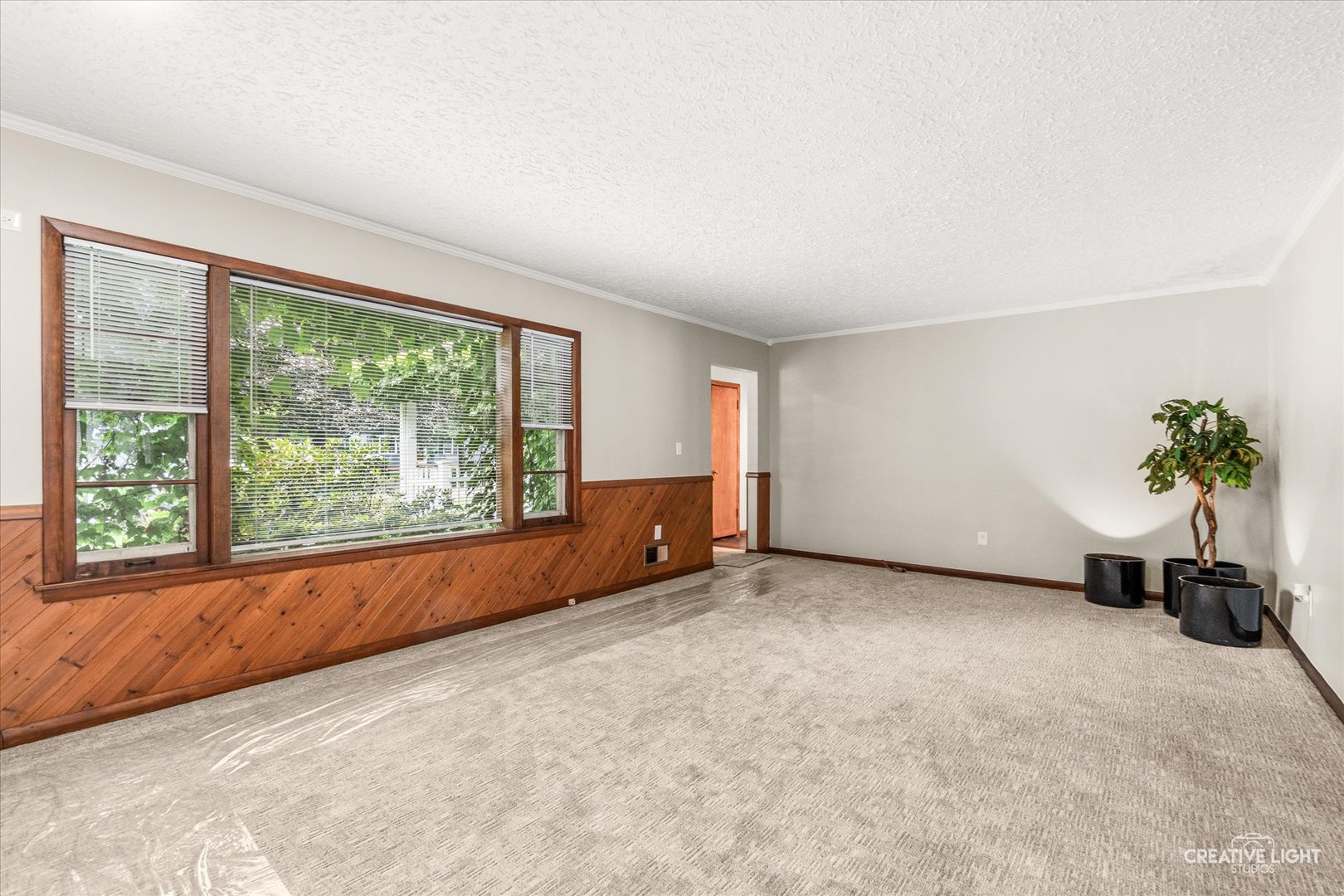 203 S Rosedale Avenue Property Photo 6
