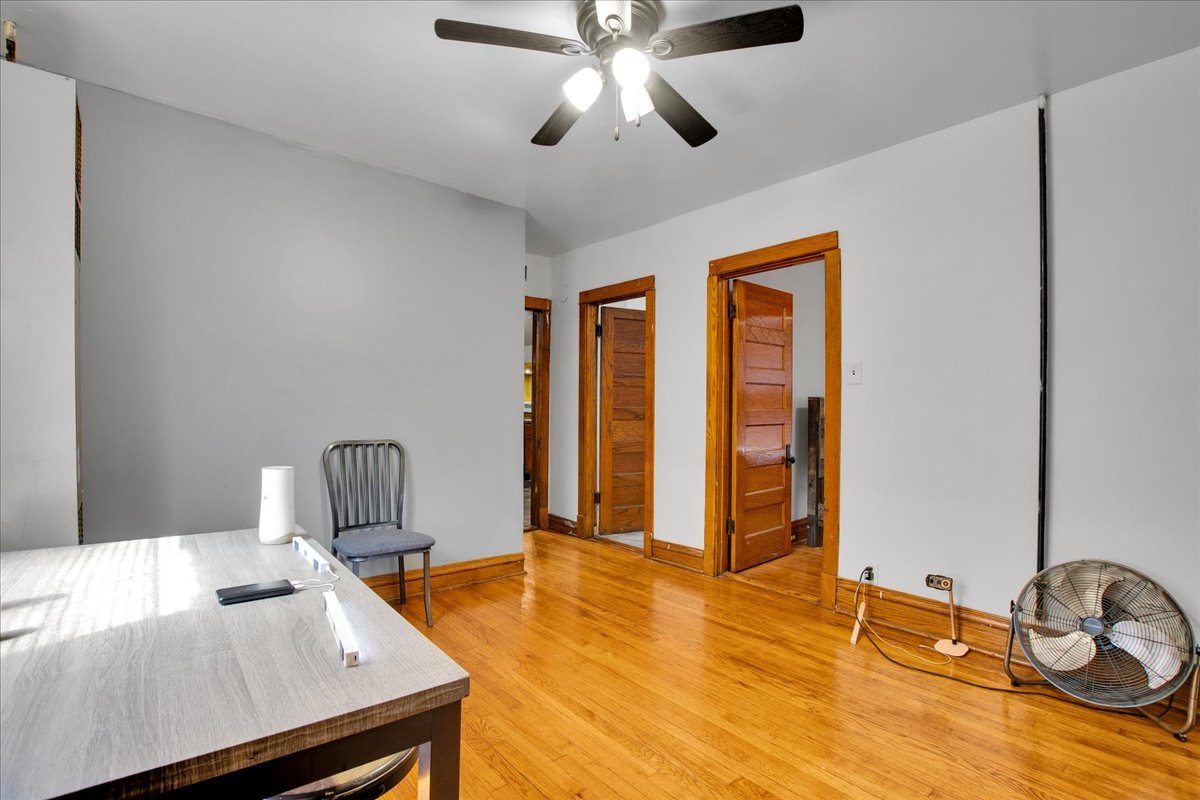 838 N Homan Avenue Property Photo 9