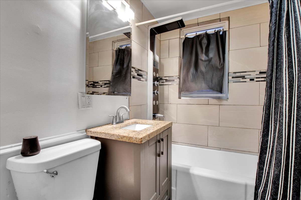 838 N Homan Avenue Property Photo 17