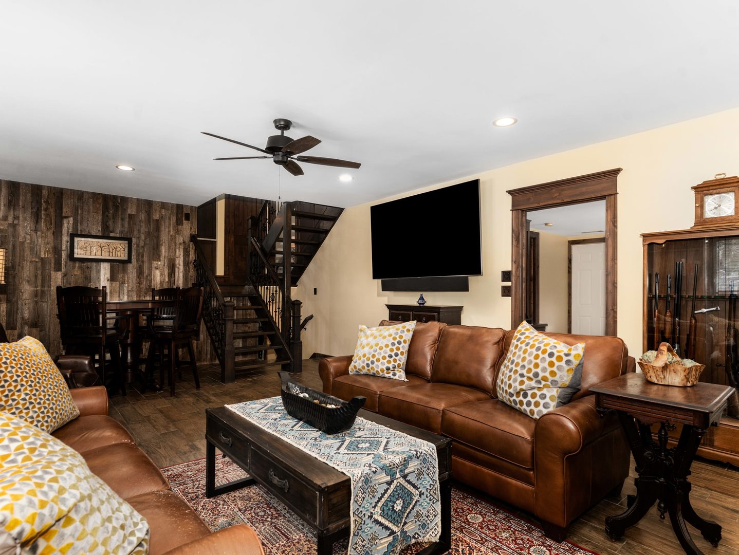 12910 S Hadfield Drive Property Photo 10