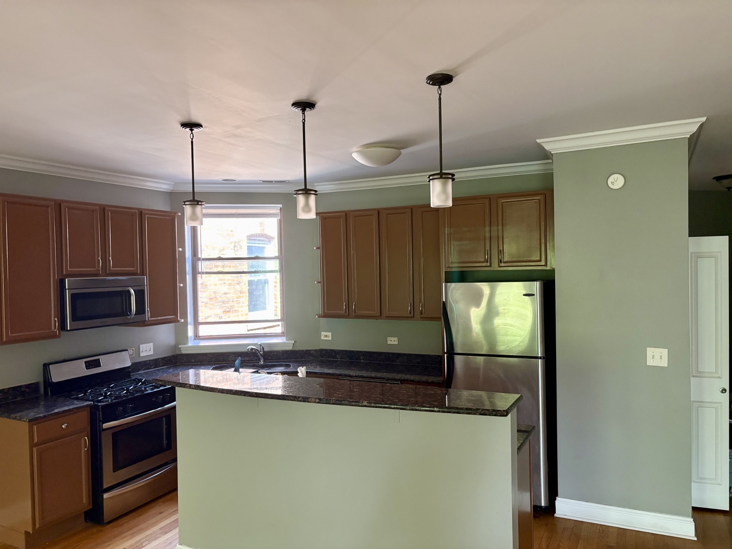 706 E 51st Street Property Photo 23