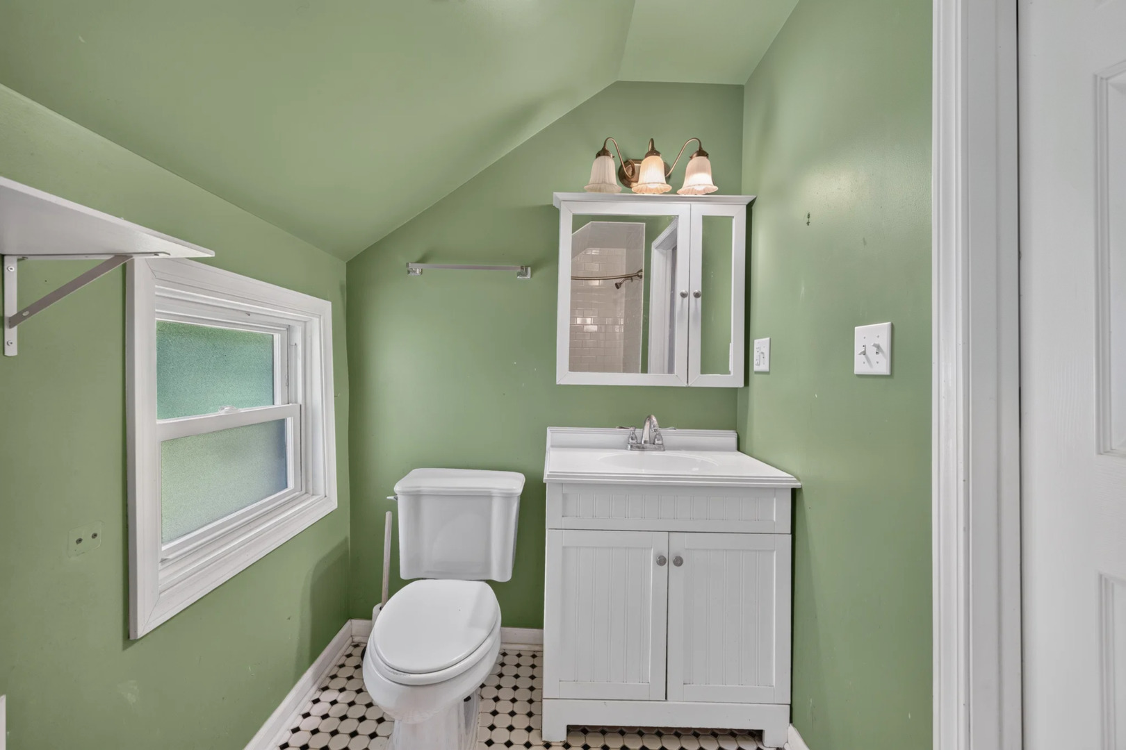 14329 S Beacon Avenue Property Photo 16