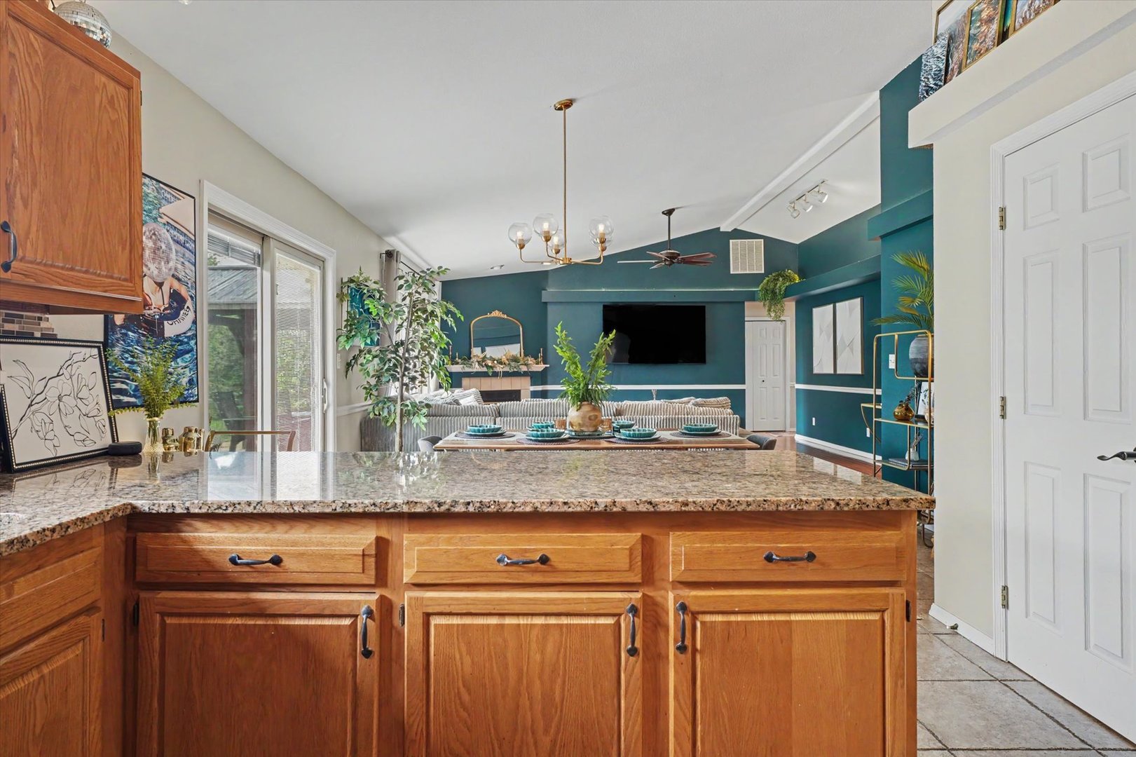 3701 Englewood Drive Property Photo 14