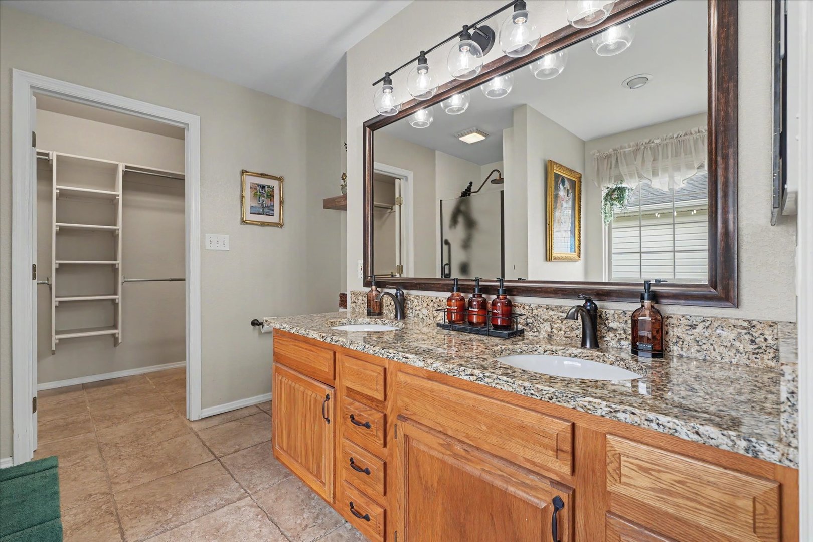 3701 Englewood Drive Property Photo 18