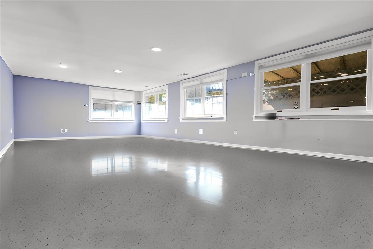 2135 Hamilton Drive Property Photo 20