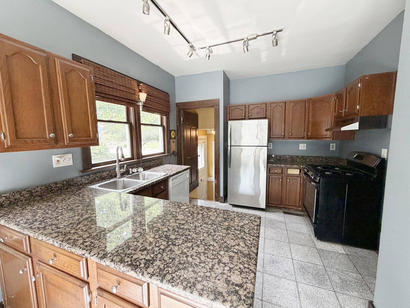 26 Monroe Avenue Property Photo 9