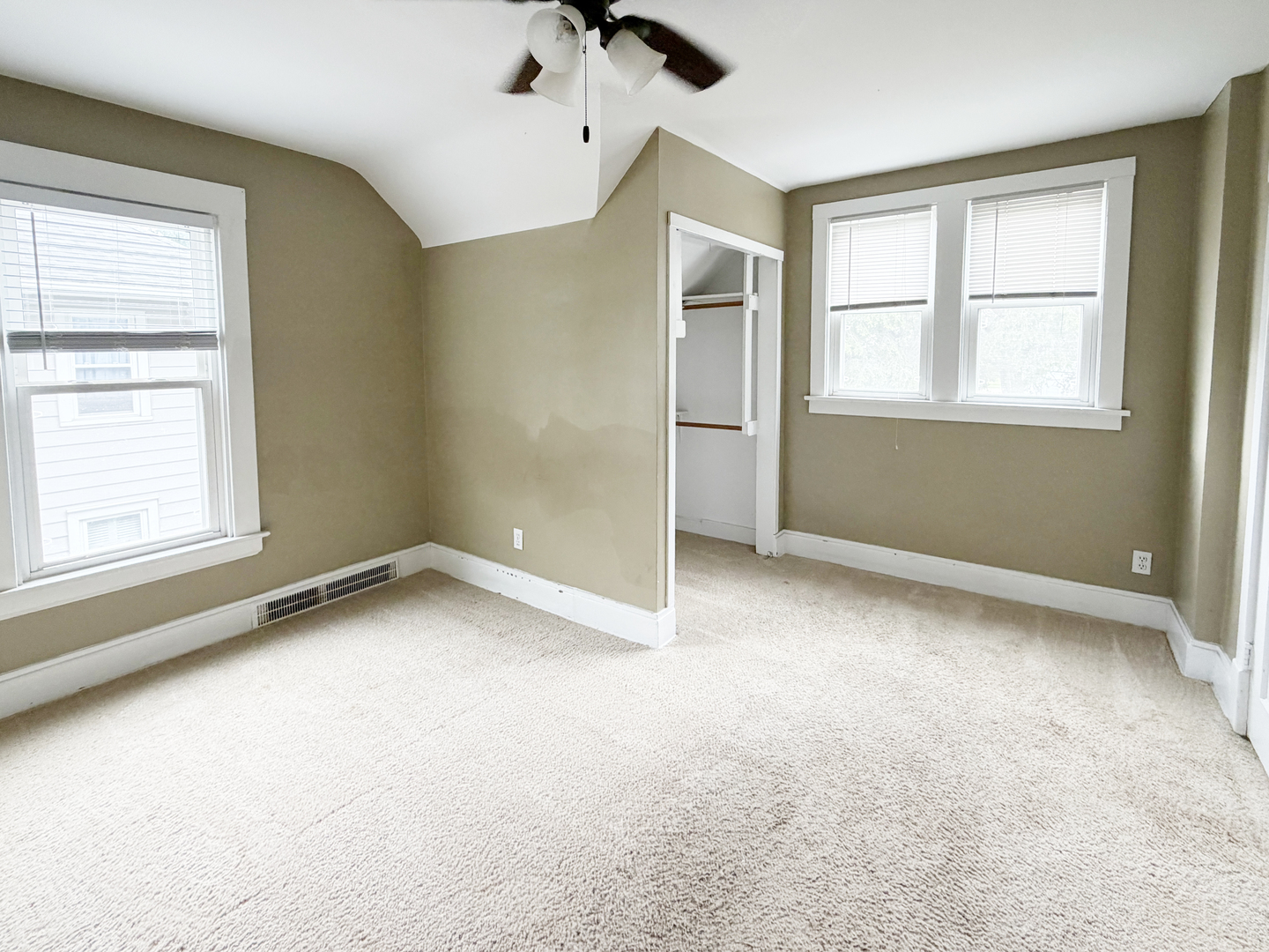 26 Monroe Avenue Property Photo 16