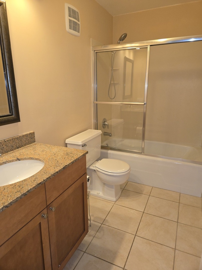 1605 E Central Road 322c Property Photo 15
