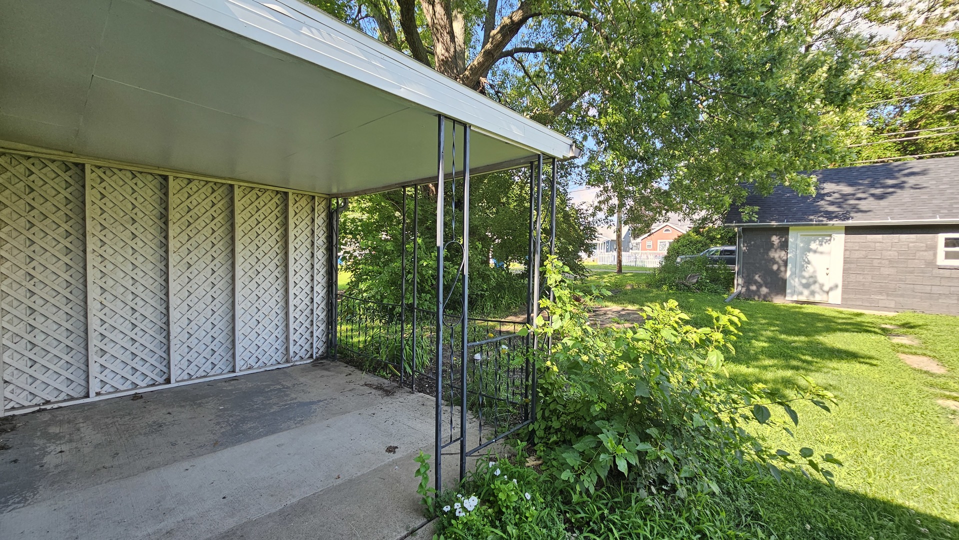 301 N 1st Street Property Photo 19