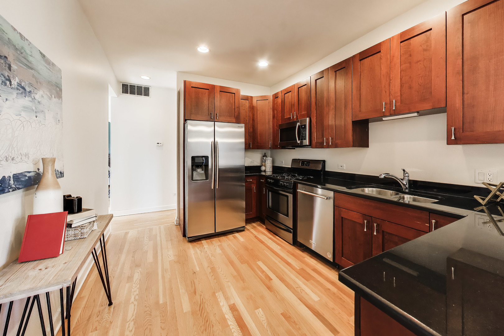 4821 N Kimball Avenue 3 Property Photo 8