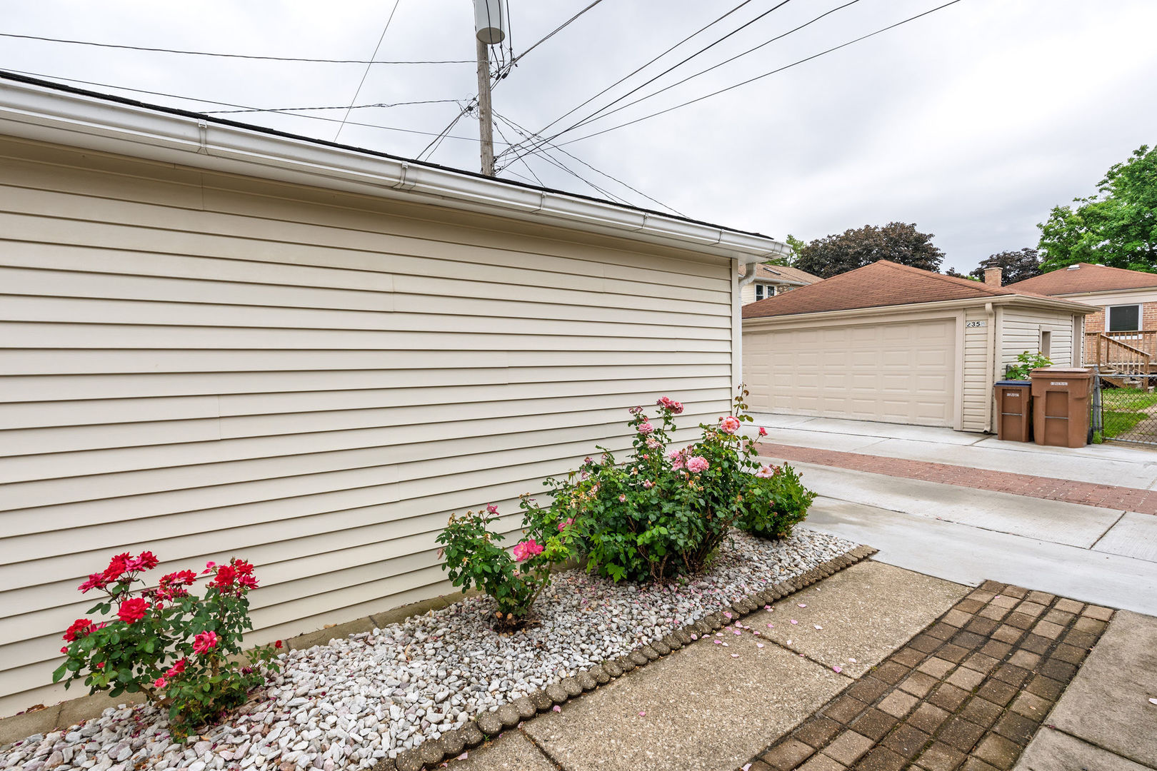 2359 Burr Oak Avenue Property Photo 8