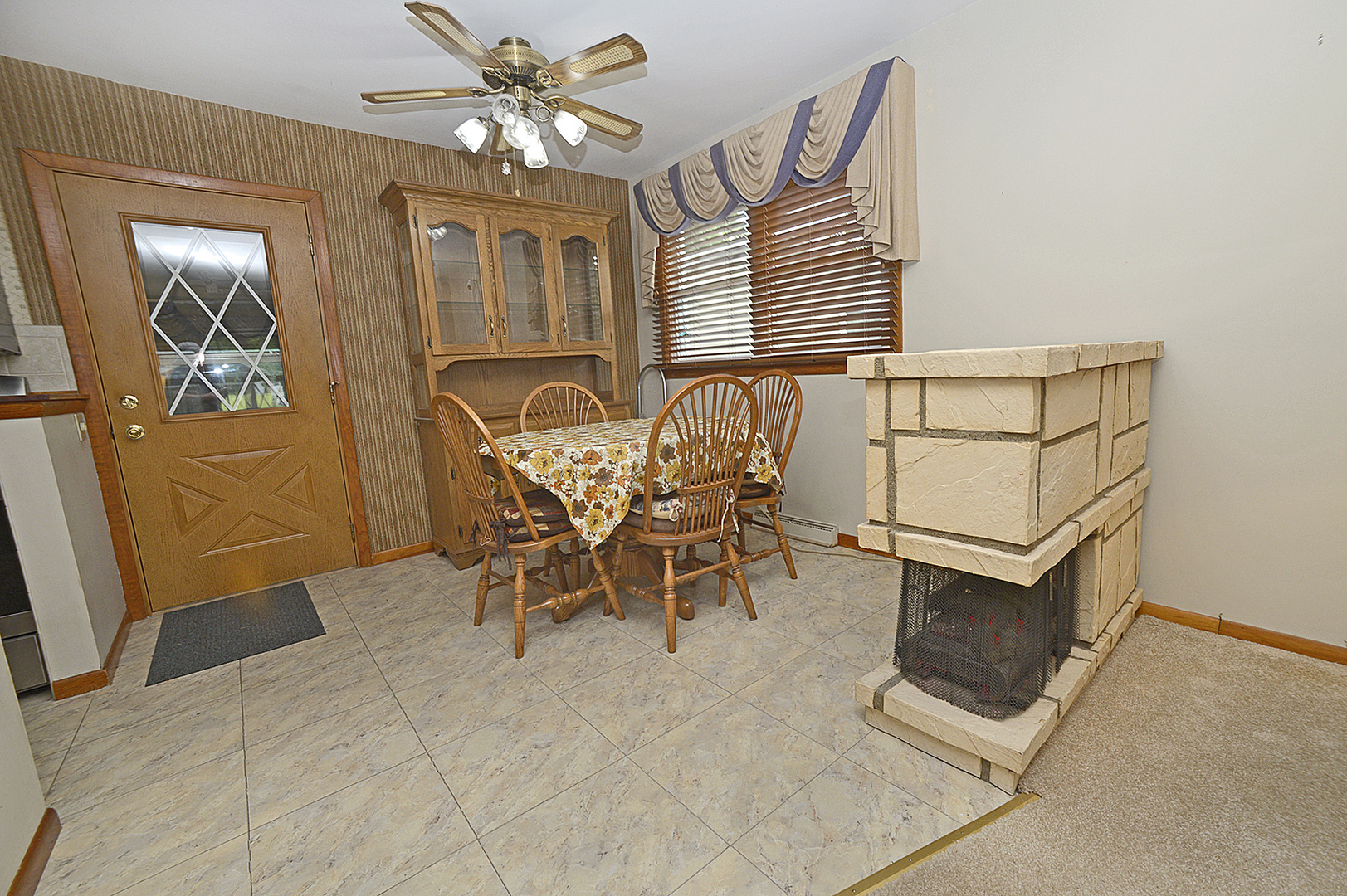 749 Fort Street Property Photo 5