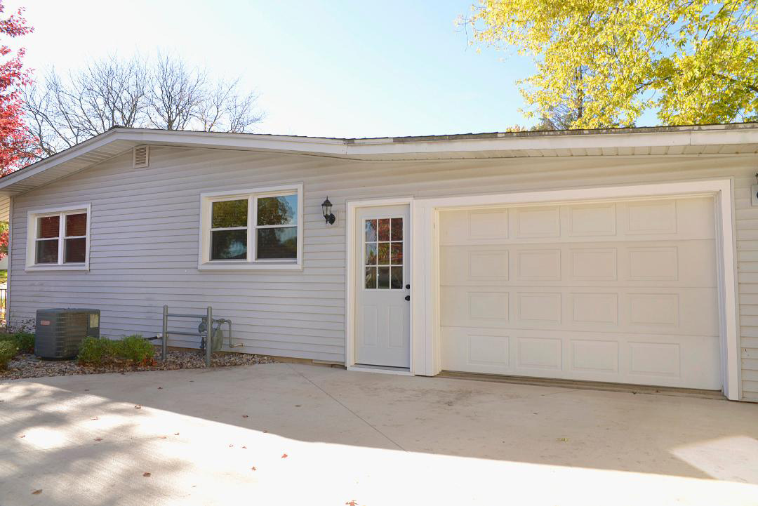 749 Fort Street Property Photo 21