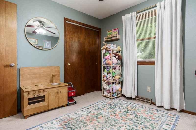 819 Greglynn Street Property Photo 21