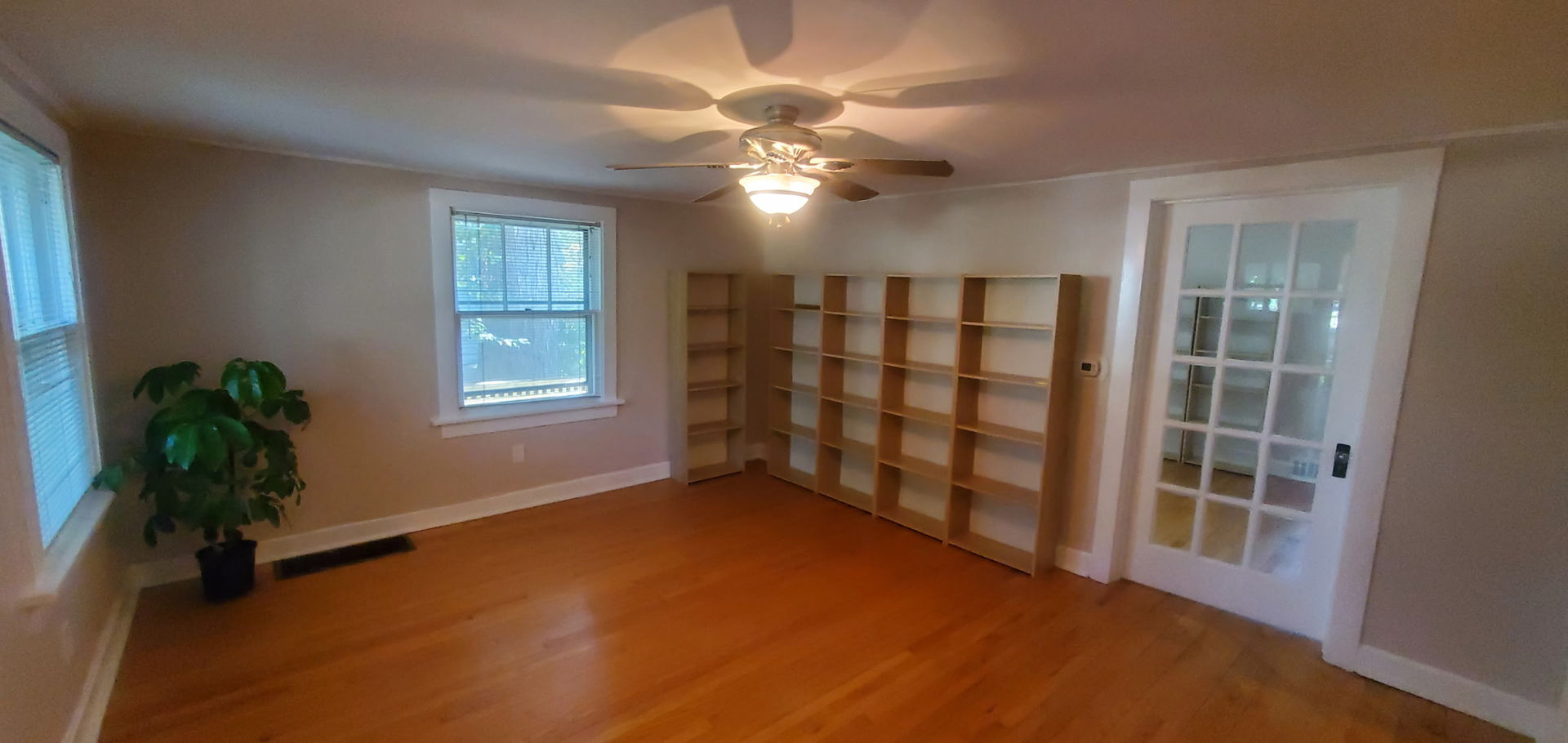 1806 Colfax Street E Property Photo 5