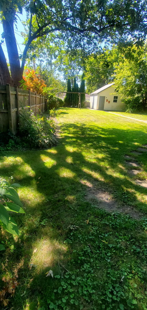 1806 Colfax Street E Property Photo 10