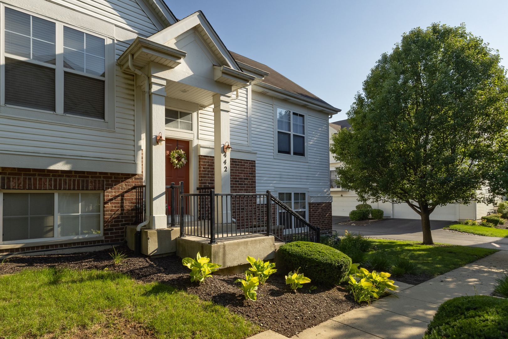442 Plaza Place Property Photo 1
