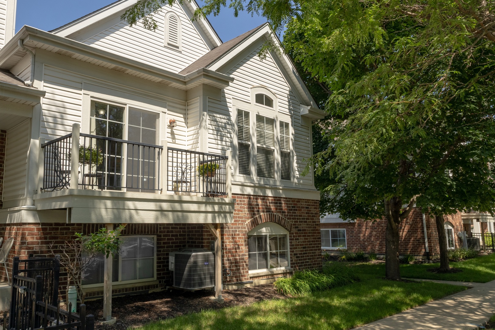 442 Plaza Place Property Photo 23