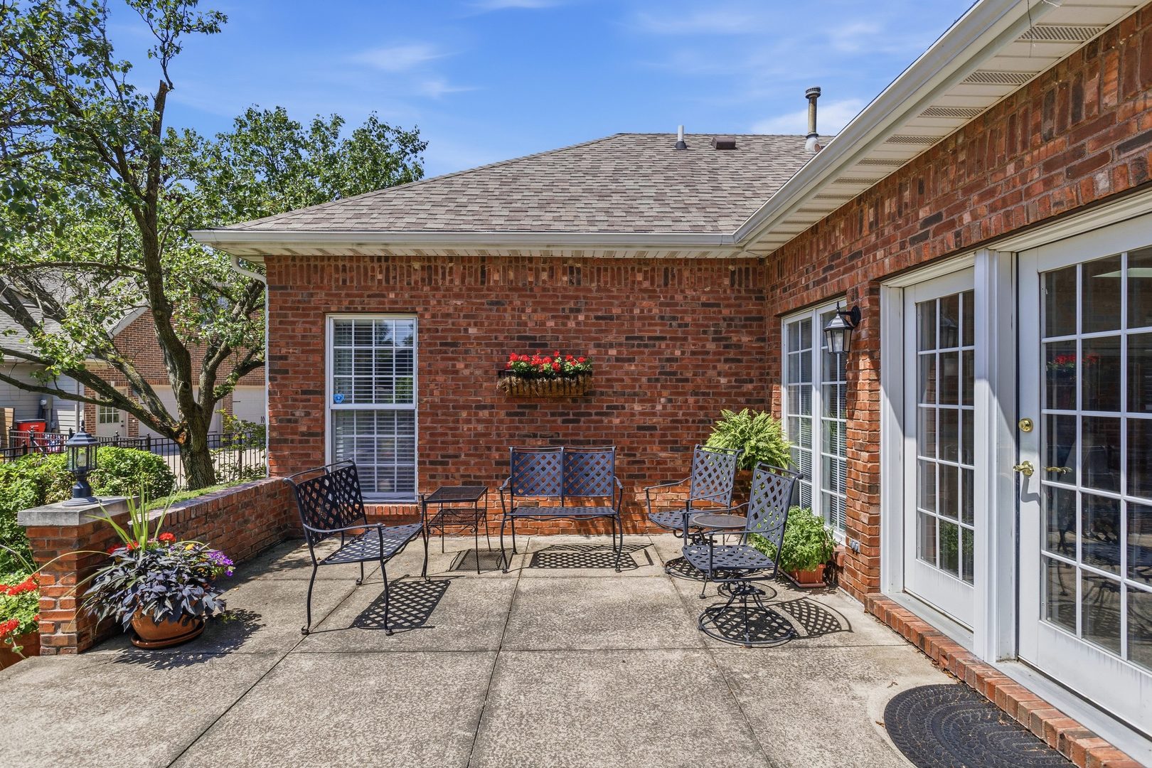 1610 Yorkshire Drive Property Photo 8