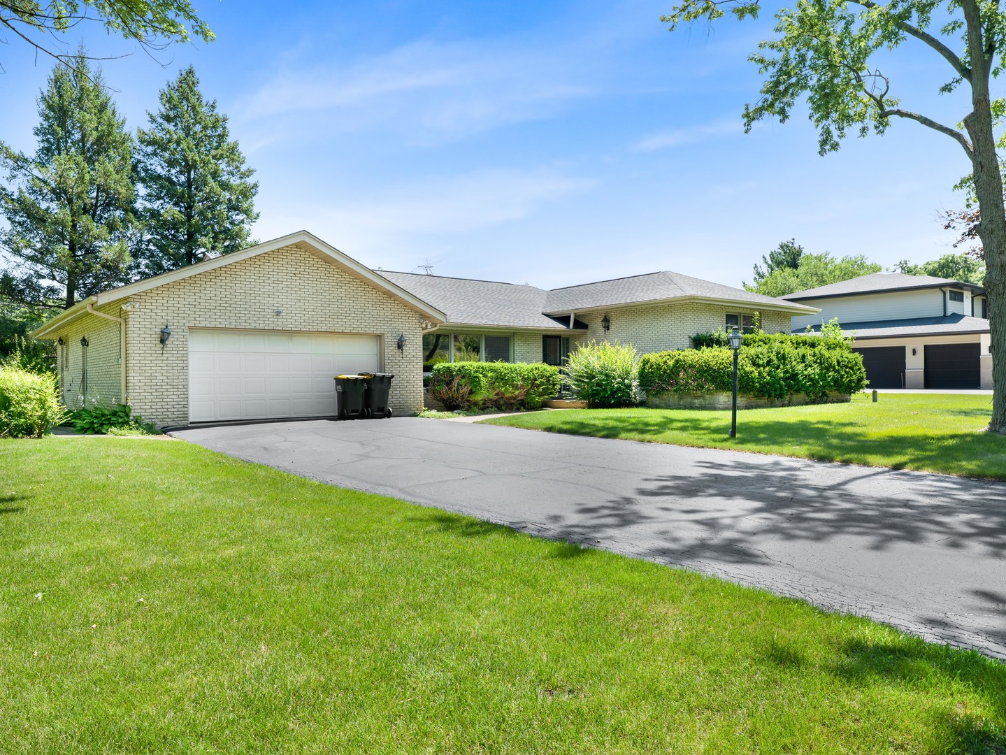 15 E Leon Lane Property Photo 1