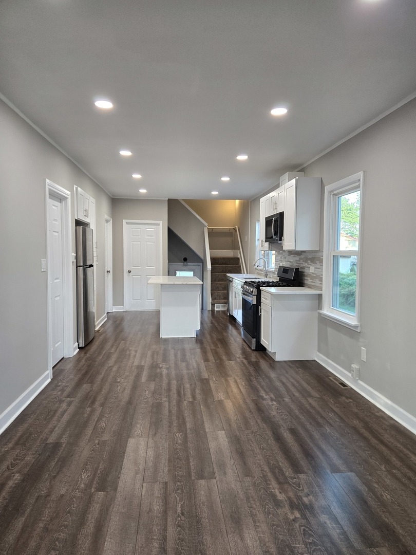 193 Grace Street Property Photo 4