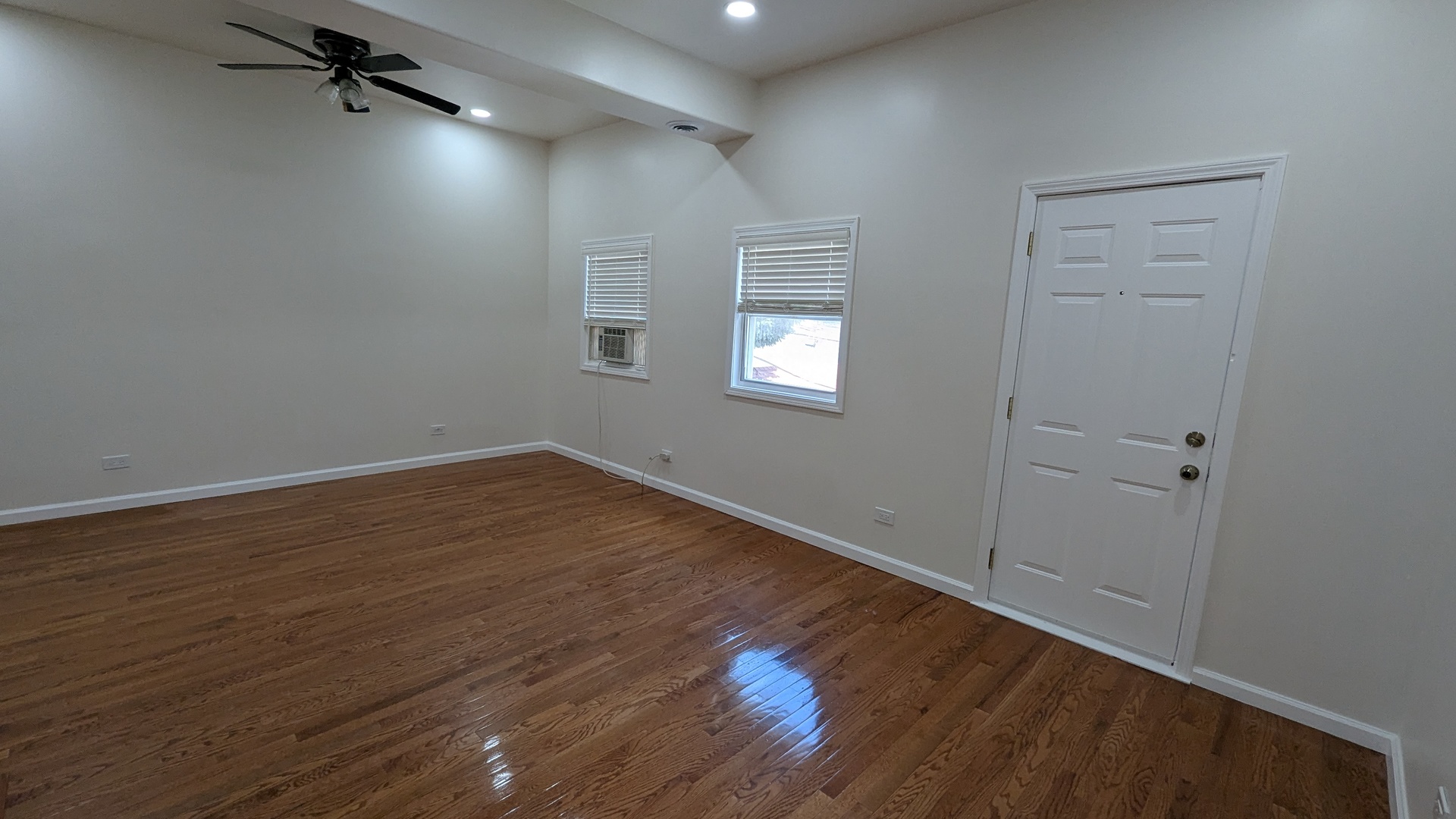 2834 W Fletcher Street 2r Property Photo 11