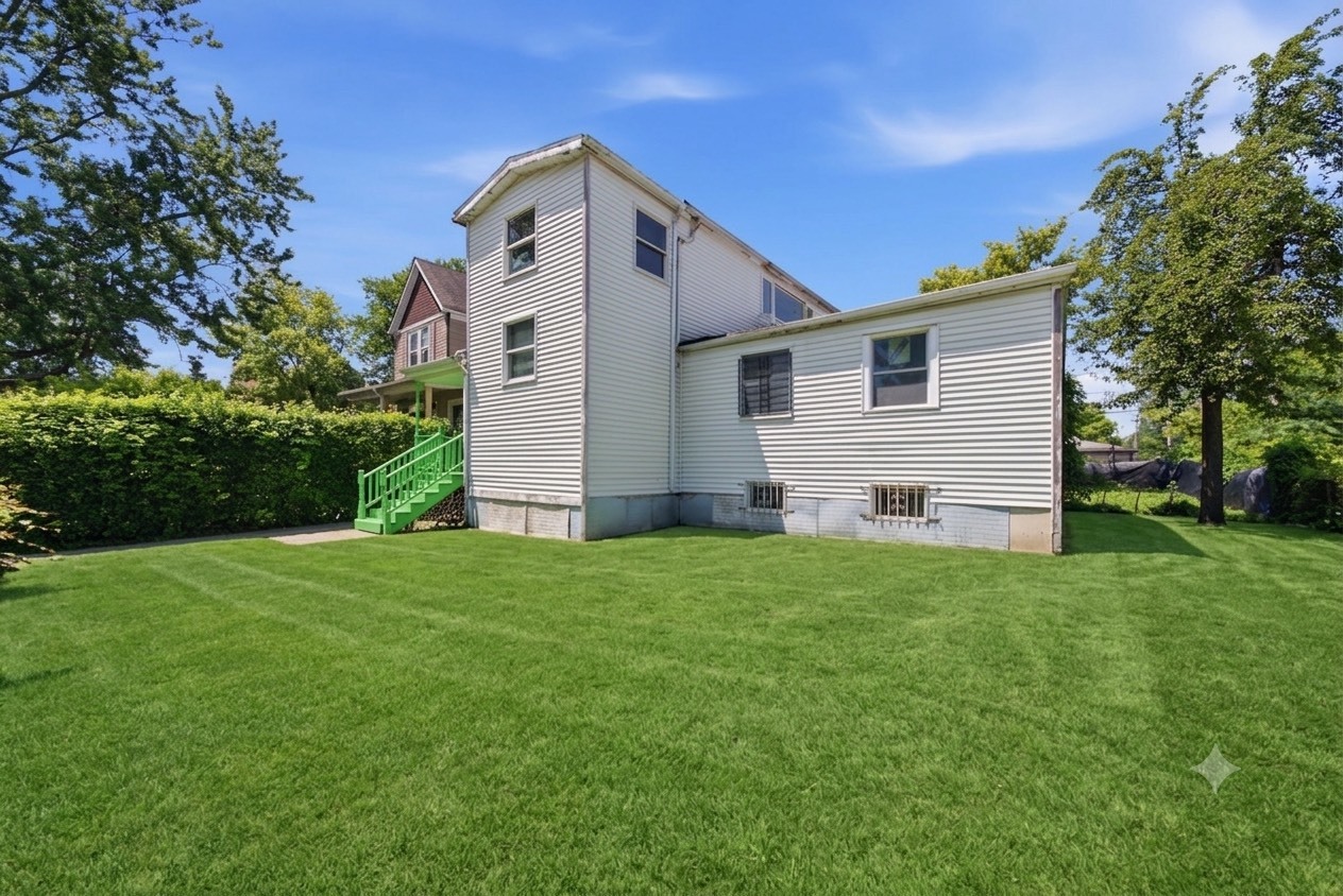 12018 S Bishop Street Property Photo 2