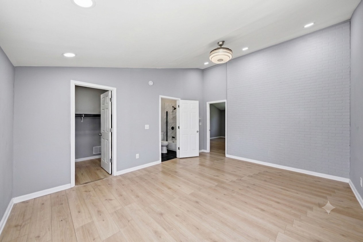 12018 S Bishop Street Property Photo 8