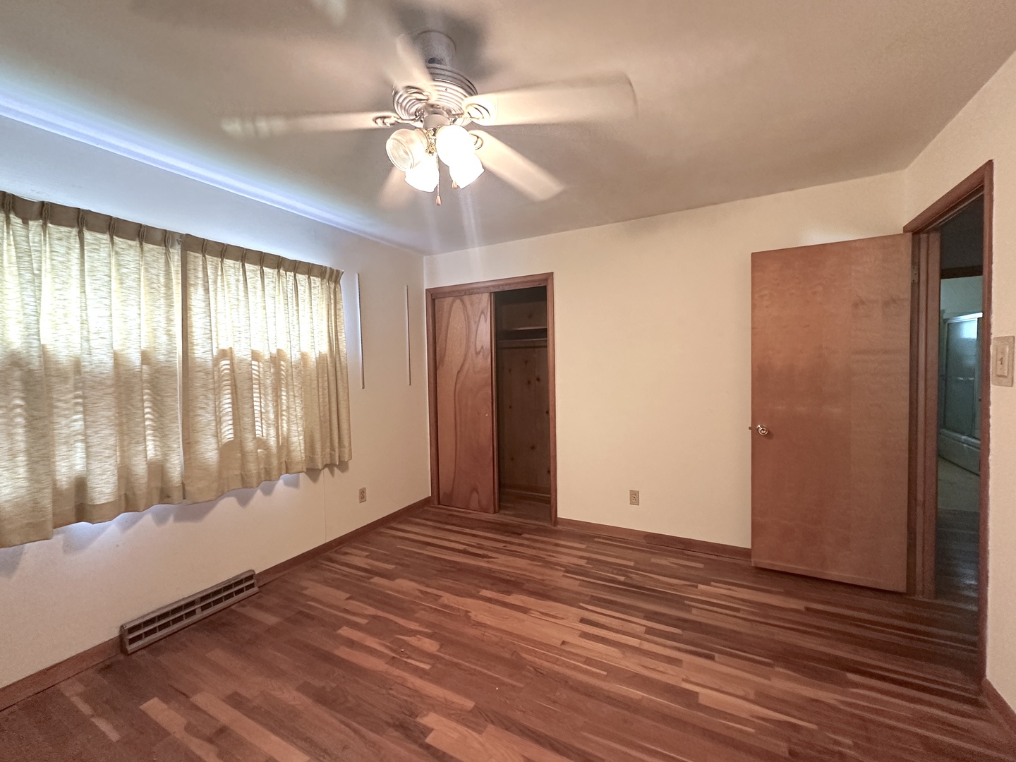 306 S Orchard Drive Property Photo 8