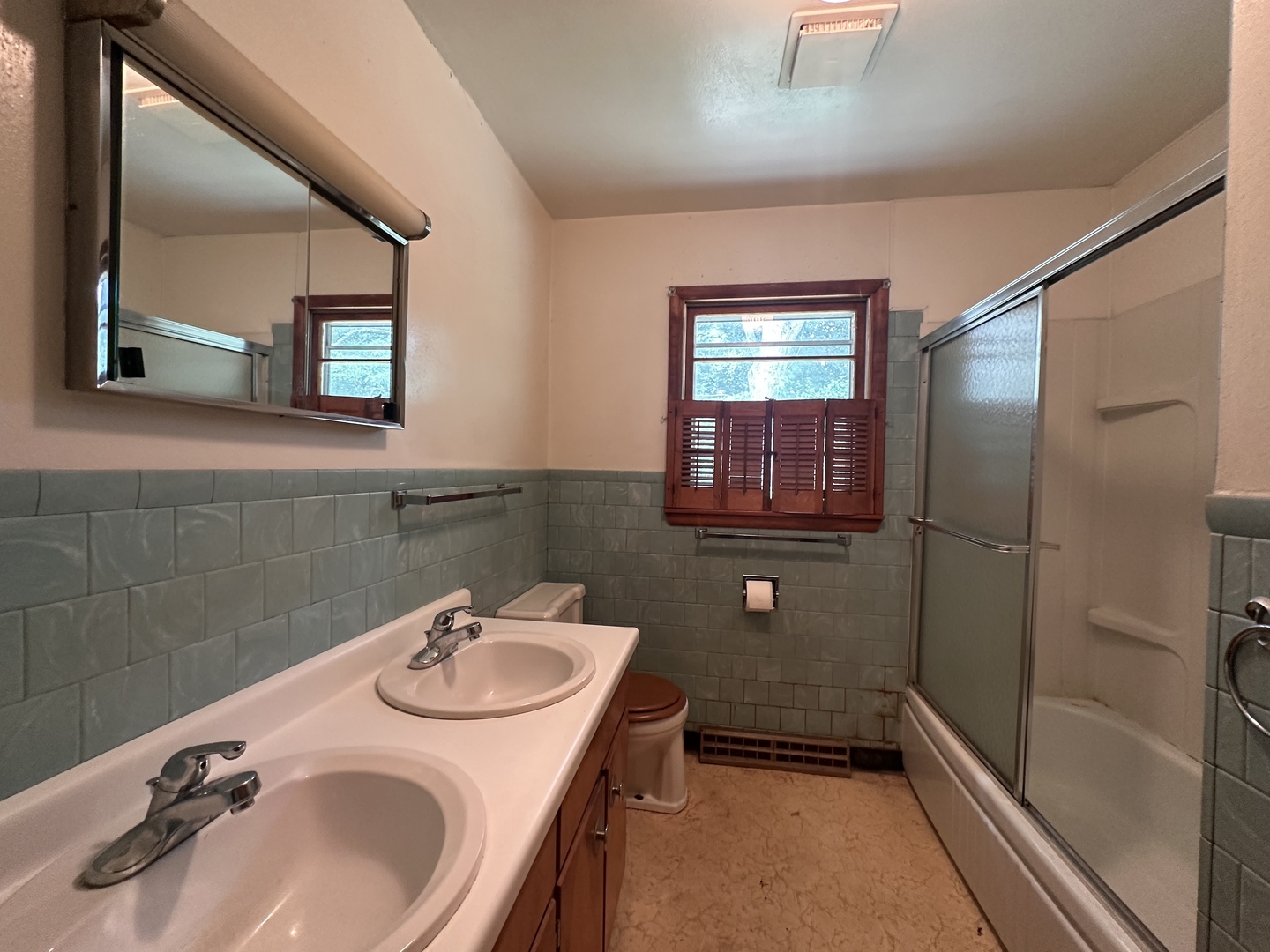 306 S Orchard Drive Property Photo 10