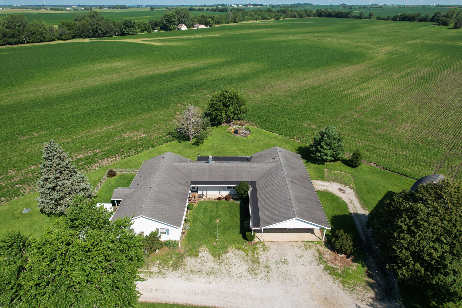 122 County Road 2150 North Property Photo 6