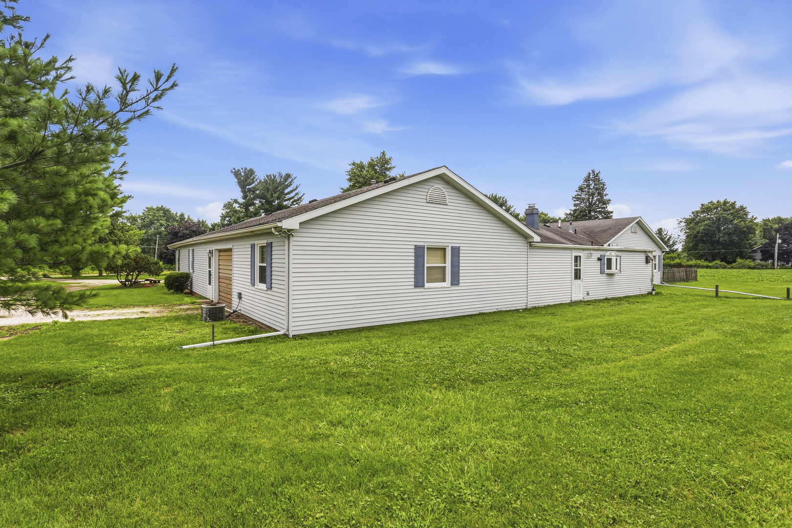 122 County Road 2150 North Property Photo 17