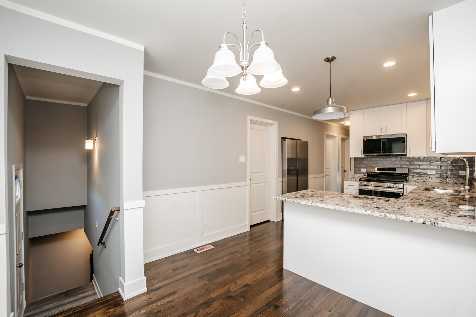 1307 E 88th Street Property Photo 5
