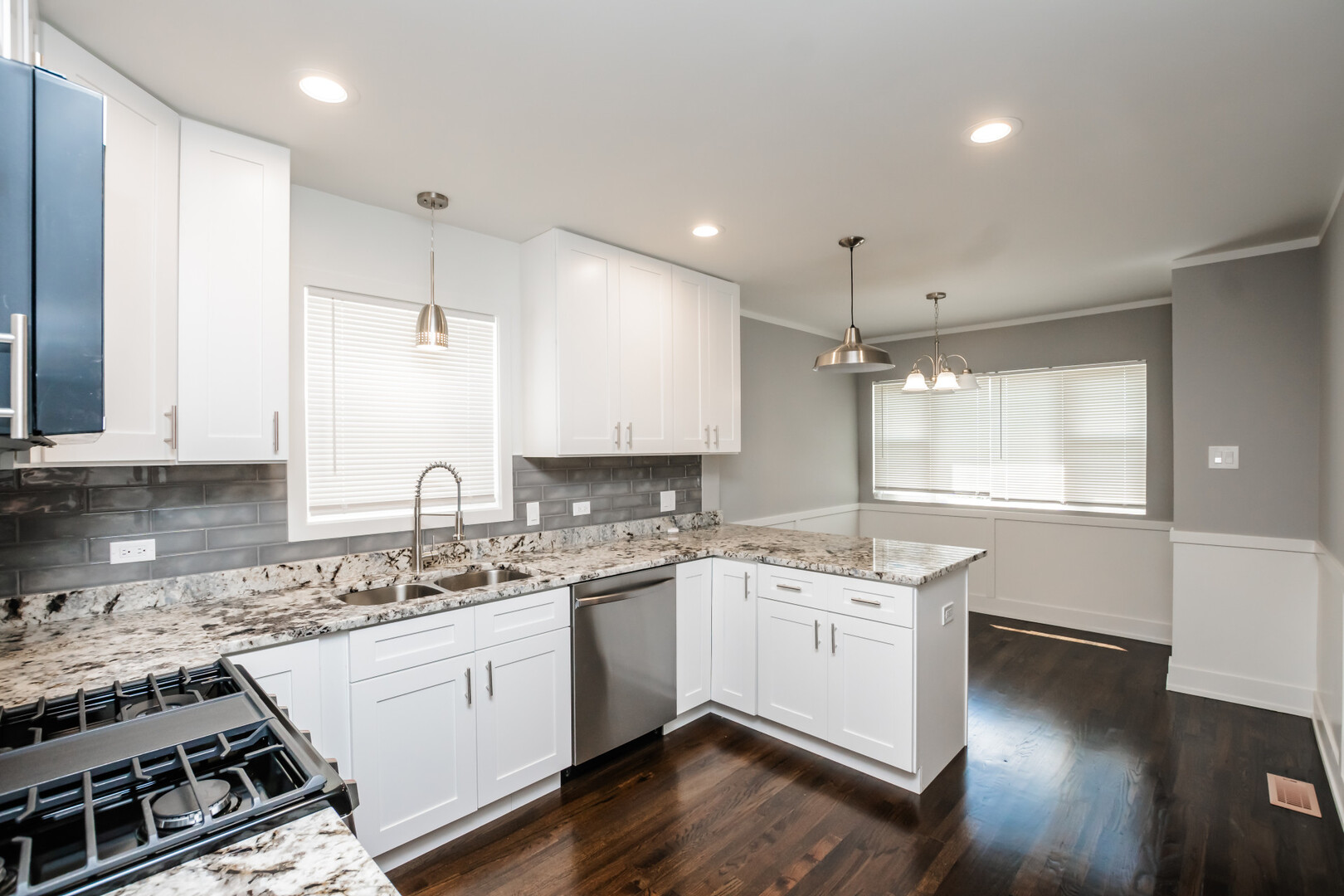 1307 E 88th Street Property Photo 7