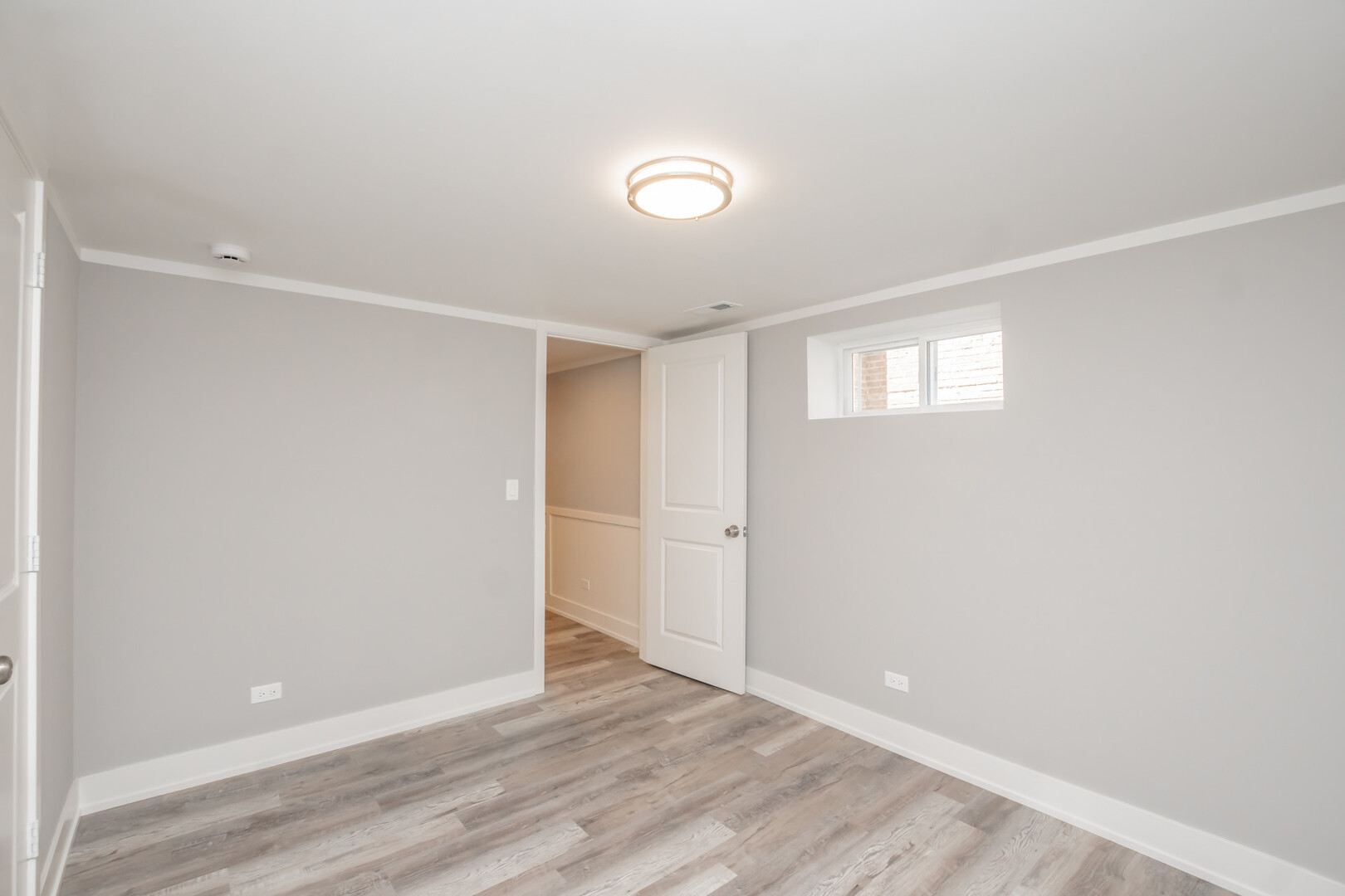 1307 E 88th Street Property Photo 14